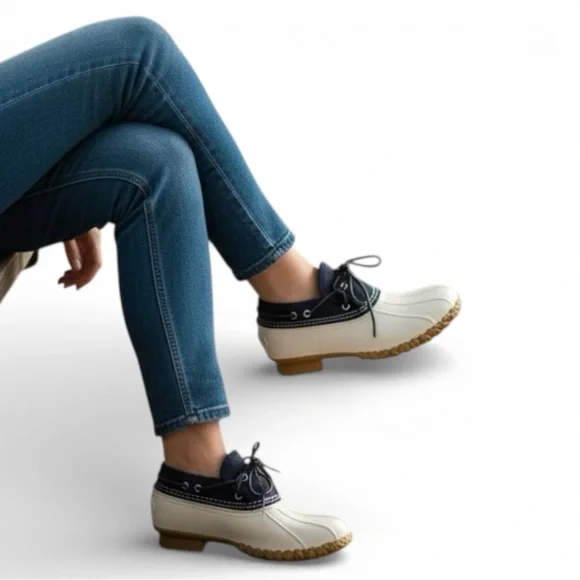 LL Bean NWOB Limited Edition Ivory and Navy Blue Canvas Low Profile Duck Shoes - Picture 3 of 13